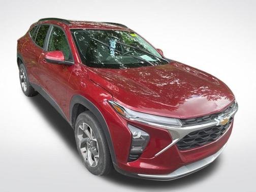 Crimson Metallic 2024 Chevrolet Trax LT