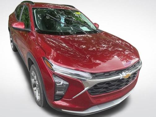 Crimson Metallic 2024 Chevrolet Trax LT