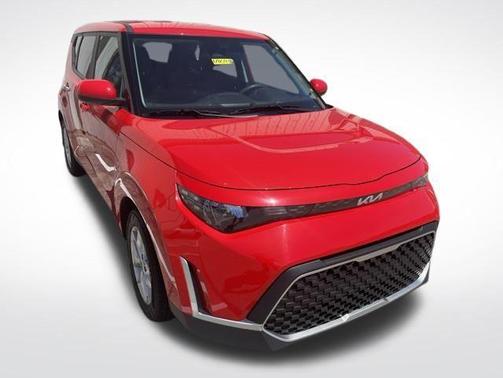 Inferno Red 2024 Kia Soul LX