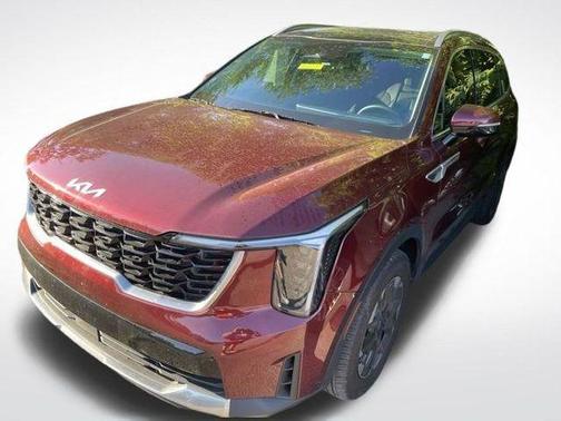 Red 2025 Kia Sorento S