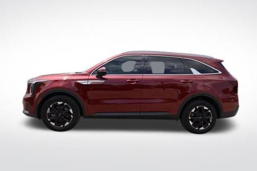Red 2025 Kia Sorento S
