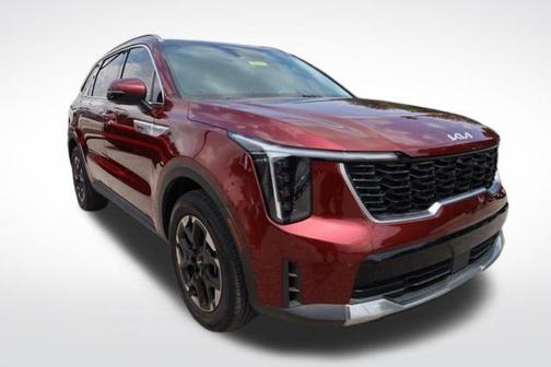 Red 2025 Kia Sorento S