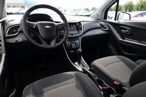 2022 Chevrolet Trax LS