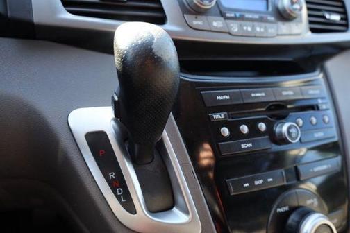Alabaster Silver Metallic 2012 Honda Odyssey EX-L