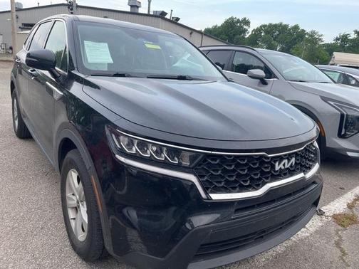 2022 Kia Sorento LX
