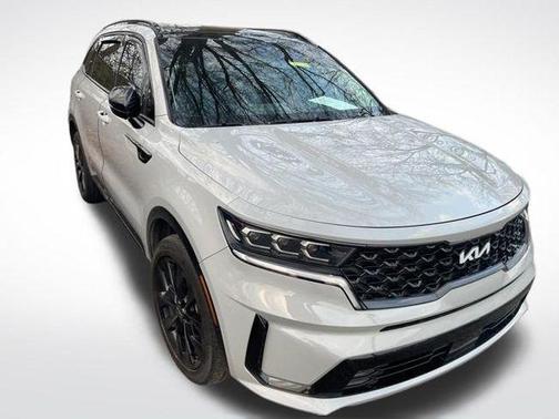Wolf Gray 2023 Kia Sorento SX