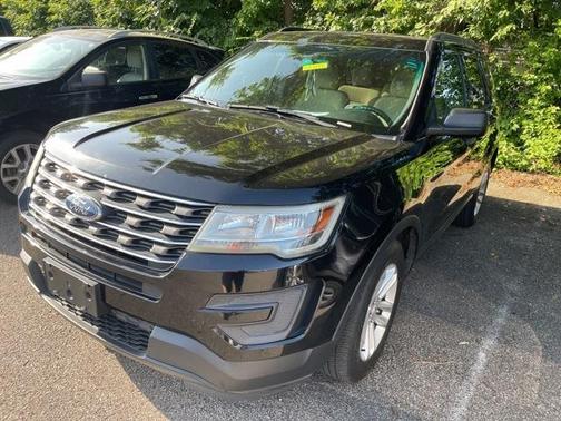 2017 Ford Explorer Base
