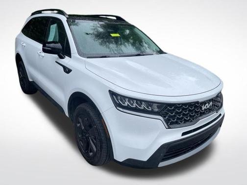 Glacial White Pearl 2022 Kia Sorento S