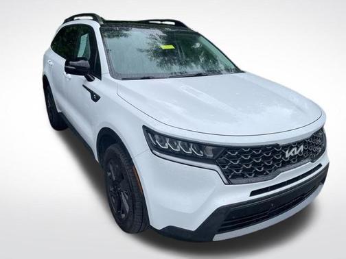 Glacial White Pearl 2022 Kia Sorento S