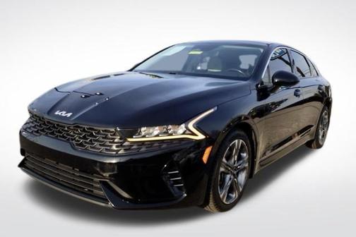 Ebony Black 2022 Kia K5 EX