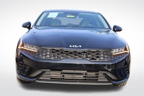 Ebony Black 2022 Kia K5 EX