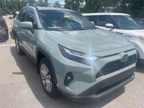 2023 Toyota RAV4 XLE Premium