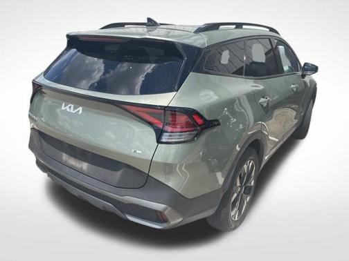 Jungle Green 2024 Kia Sportage X-Line