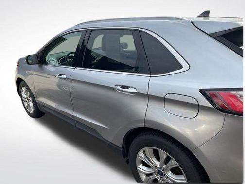 Silver Metallic 2020 Ford Edge Titanium