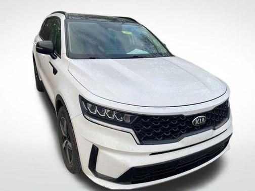 Glacial White Pearl 2021 Kia Sorento S