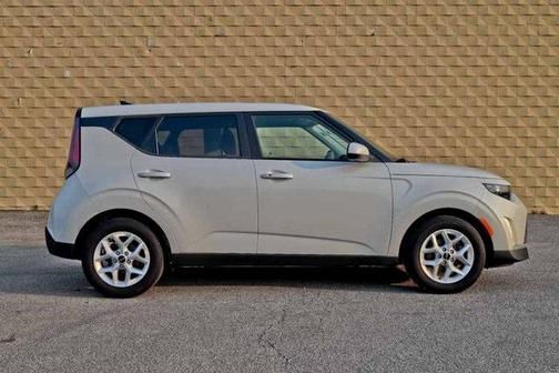 2023 Kia Soul S
