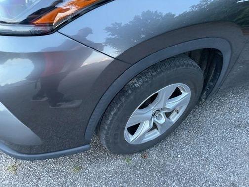 Magnetic Gray Metallic 2021 Toyota Highlander LE