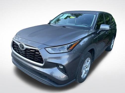 Magnetic Gray Metallic 2021 Toyota Highlander LE