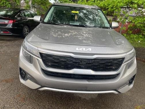 2023 Kia Seltos S