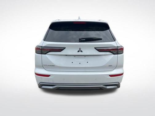 2025 Mitsubishi Outlander SEL