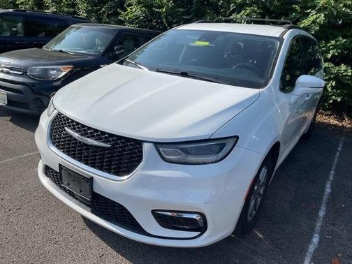 2021 Chrysler Pacifica Touring