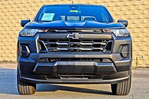 2025 Chevrolet Colorado WT