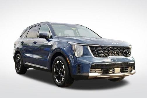 Midnight Black 2025 Kia Sorento S