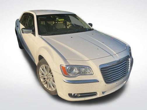 Bright White Clearcoat 2014 Chrysler 300C Base