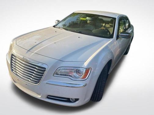 Bright White Clearcoat 2014 Chrysler 300C Base