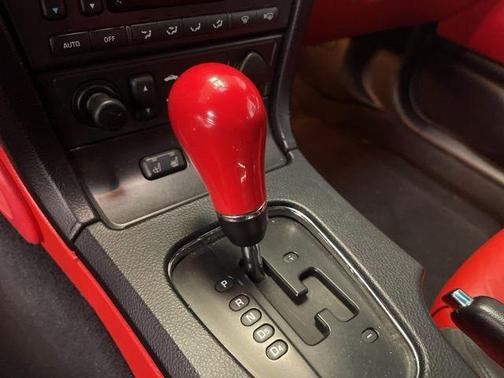 2003 Ford Thunderbird 