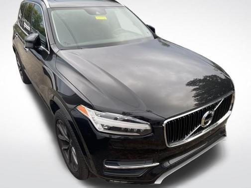 2018 Volvo XC90 T5 Momentum