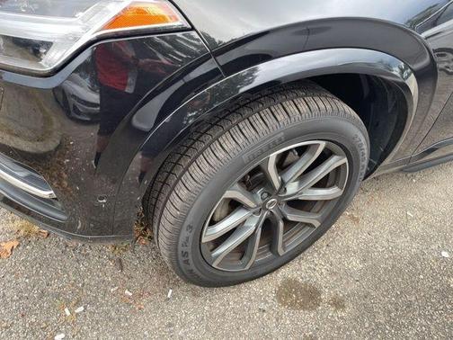 2018 Volvo XC90 T5 Momentum