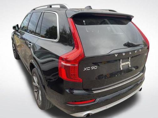 2018 Volvo XC90 T5 Momentum