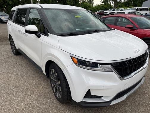 2022 Kia Carnival EX