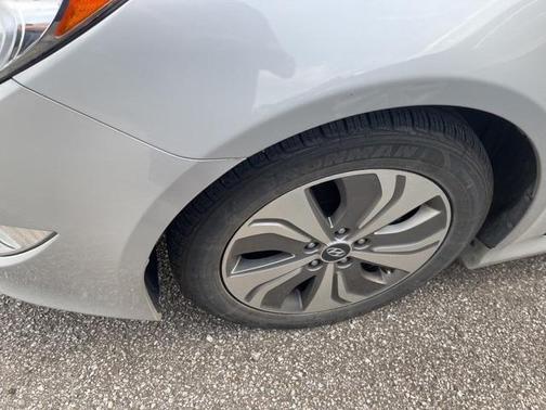 2014 Hyundai SONATA Hybrid Limited