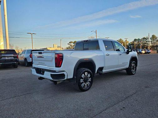 2024 GMC Sierra 2500 Denali