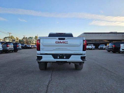 2024 GMC Sierra 2500 Denali