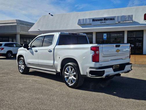 2022 Chevrolet Silverado 1500 High Country