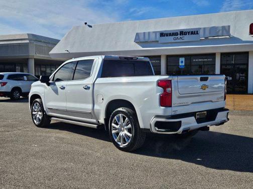 2022 Chevrolet Silverado 1500 High Country