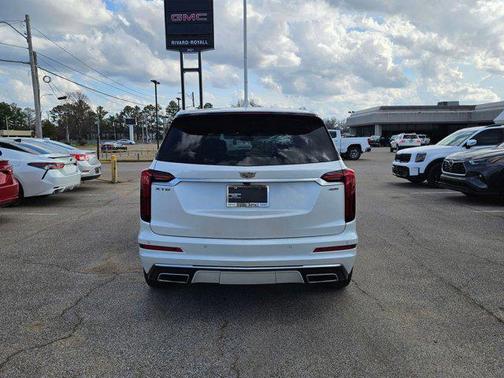 2021 Cadillac XT6 Premium Luxury FWD