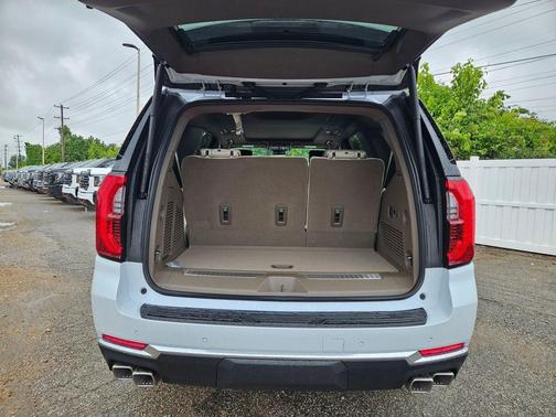 Glacier White Tricoat 2026 GMC Yukon Denali
