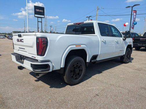 2025 GMC Sierra 2500 AT4