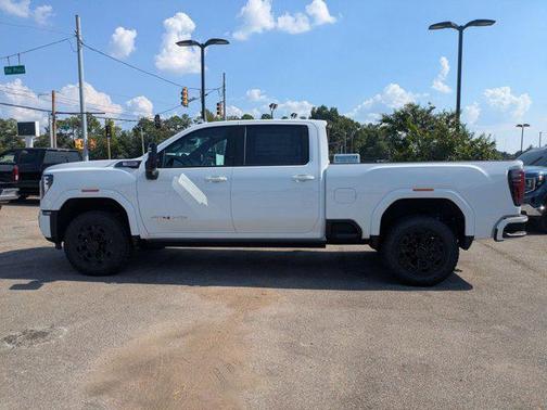 2025 GMC Sierra 2500 AT4