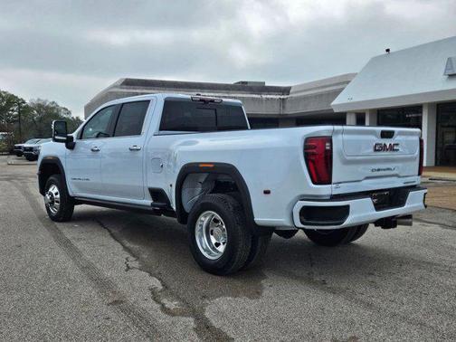 2026 GMC Sierra 3500 Denali
