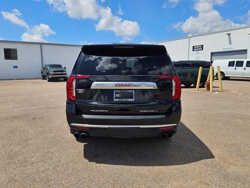 Onyx Black 2022 GMC Yukon Denali