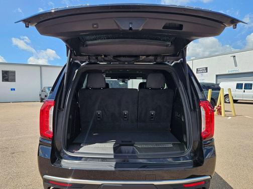 Onyx Black 2022 GMC Yukon Denali