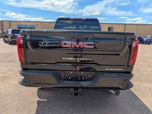2025 GMC Sierra 2500 Denali