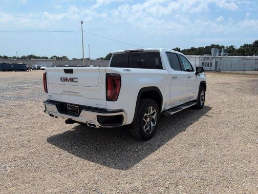 Summit White 2026 GMC Sierra 1500 SLT