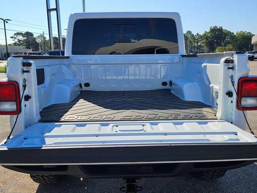 2025 Jeep Gladiator Nighthawk