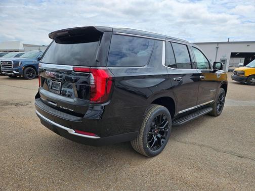 Onyx Black 2026 GMC Yukon 4WD Elevation